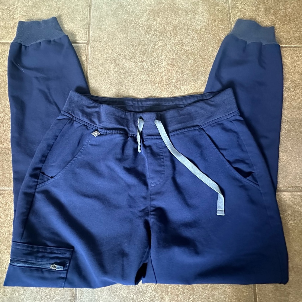 FIGS Jogger scrub pants